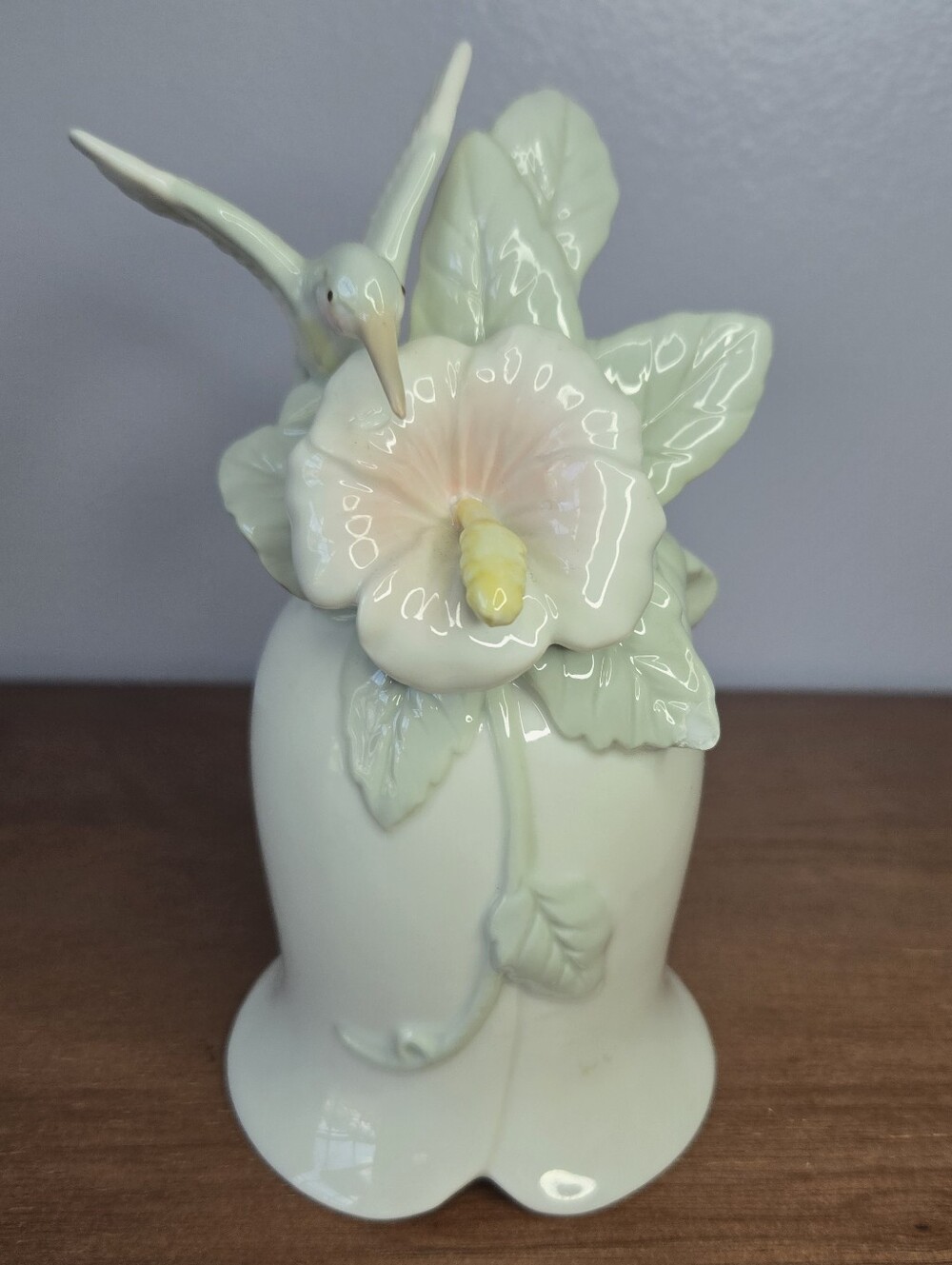 Beautiful Vintage Music Box Hummingbird & Flower Bell - Für Elise - 1989 USA